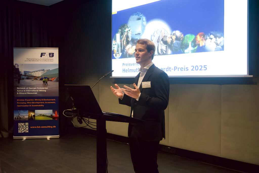 15. Jan Niklas Bender dankt